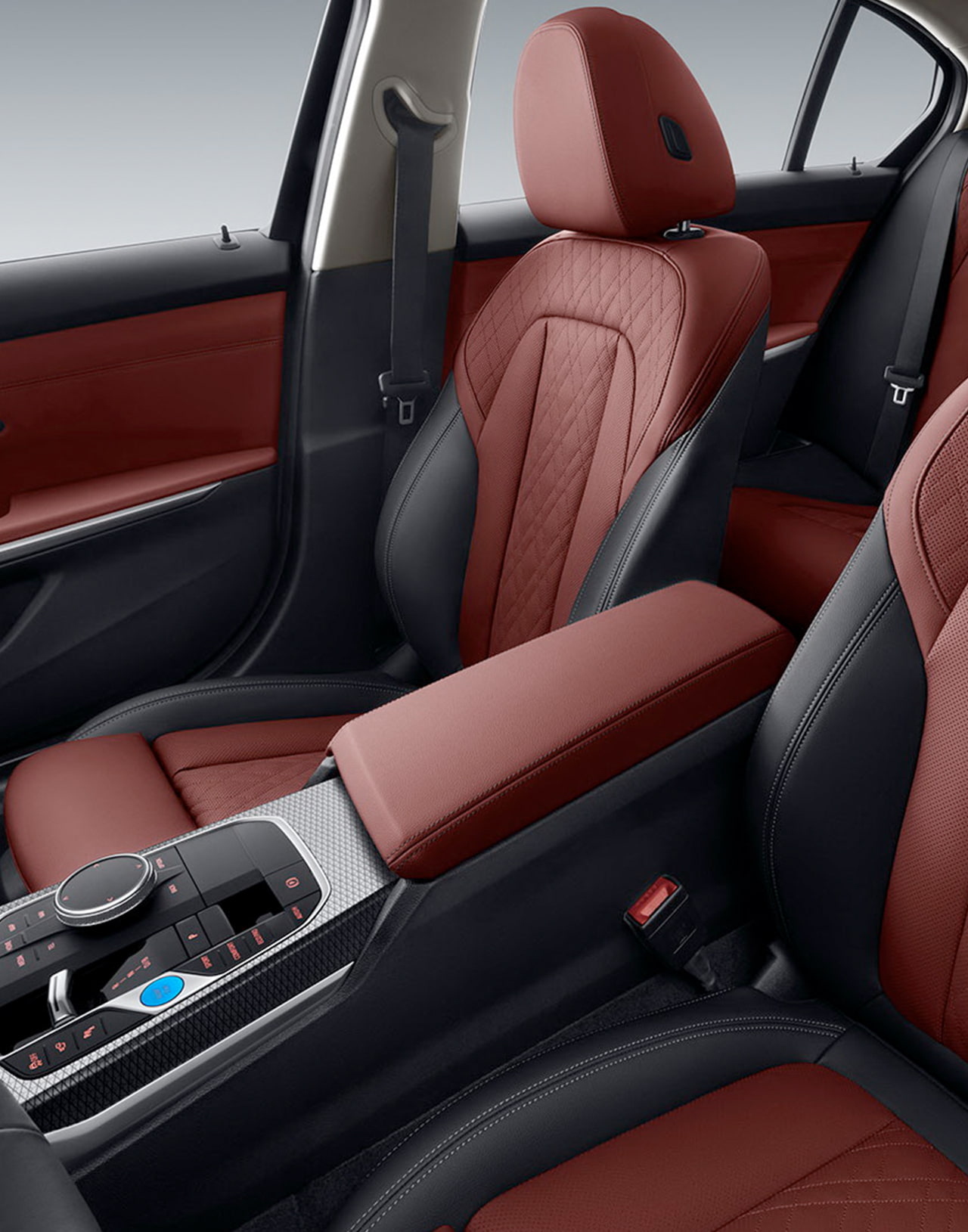 Сиденья BMW i3 eDrive 35L, обеспечивающие комфорт и поддержку