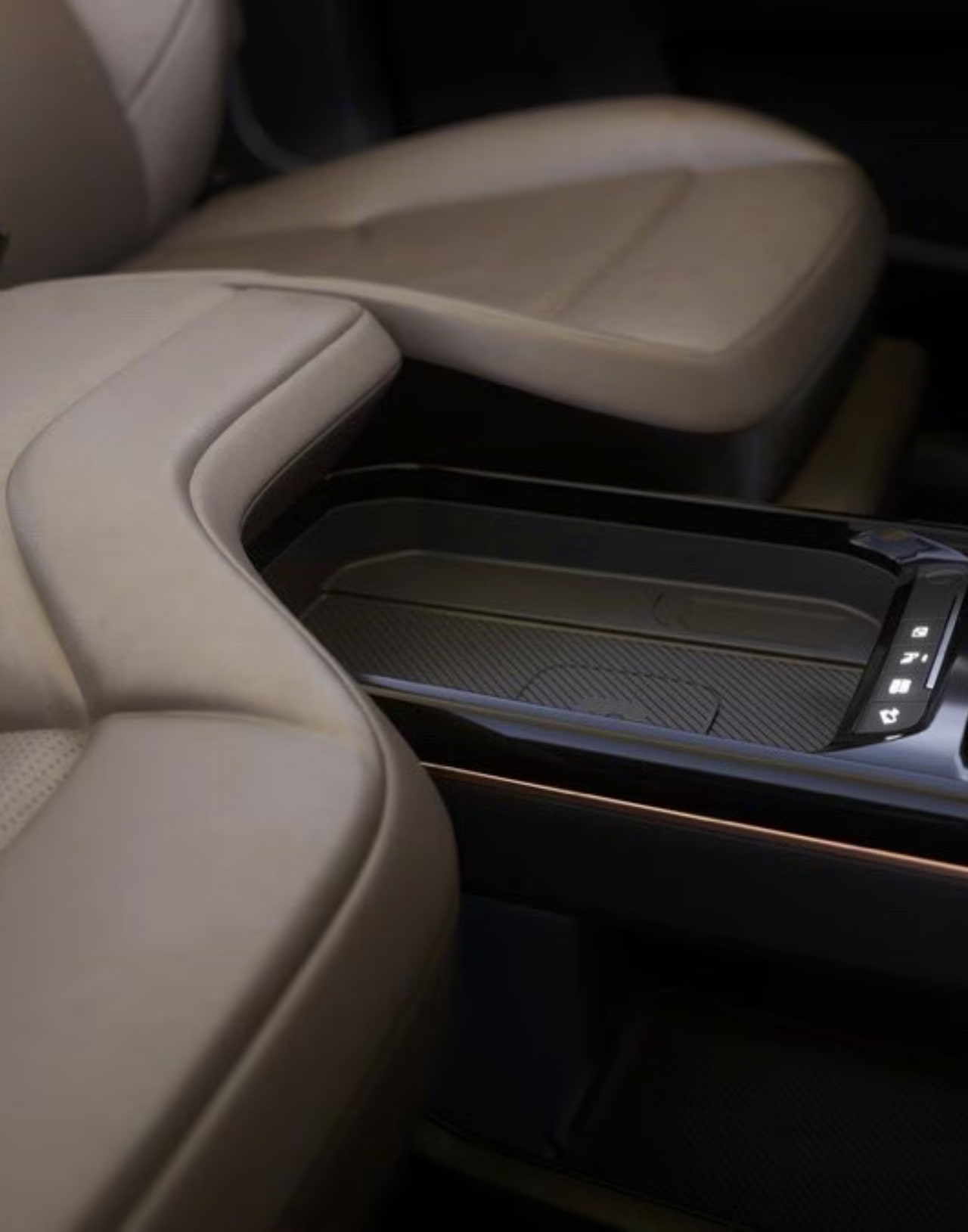 Подлокотник KIA EV5 Land с уникальным дизайном и функциональностью