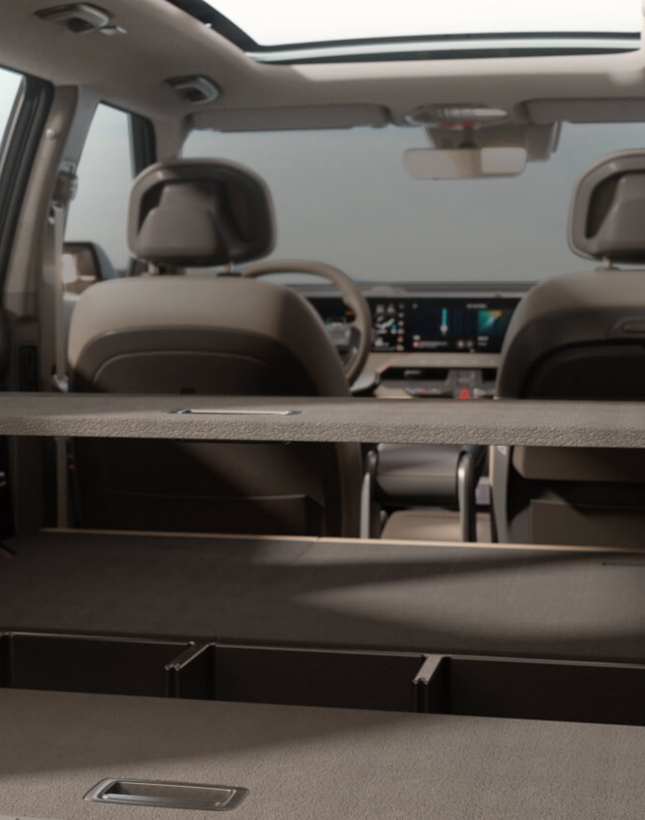 Багажник KIA EV5 Land, демонстрирующий простор и функциональность