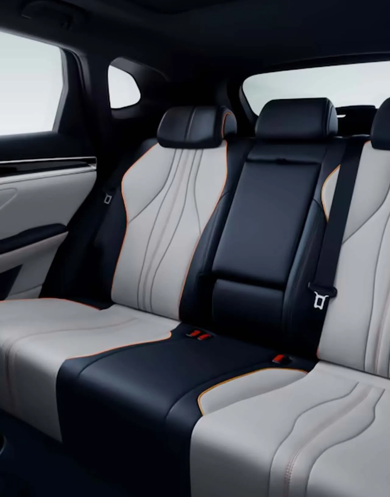 BYD Song Plus DM-i 110KM Flagship — vedere din spate — ECOMOTION în Chișinău
