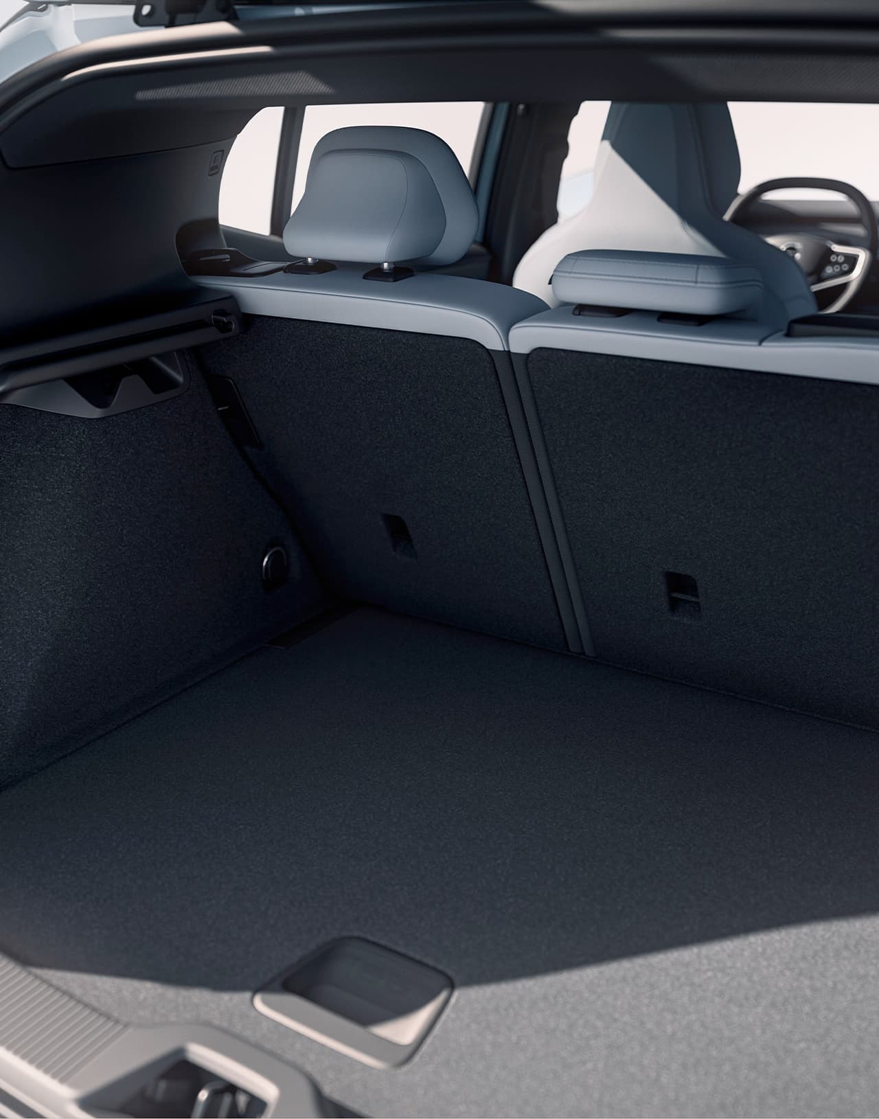 VOLVO EX30 2WD Long Range Ultra Edition - вид на внутреннюю часть багажника электромобиля в Молдове