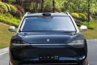HUAWEI AITO M9 PHEV — вид спереди — ECOMOTION Молдова