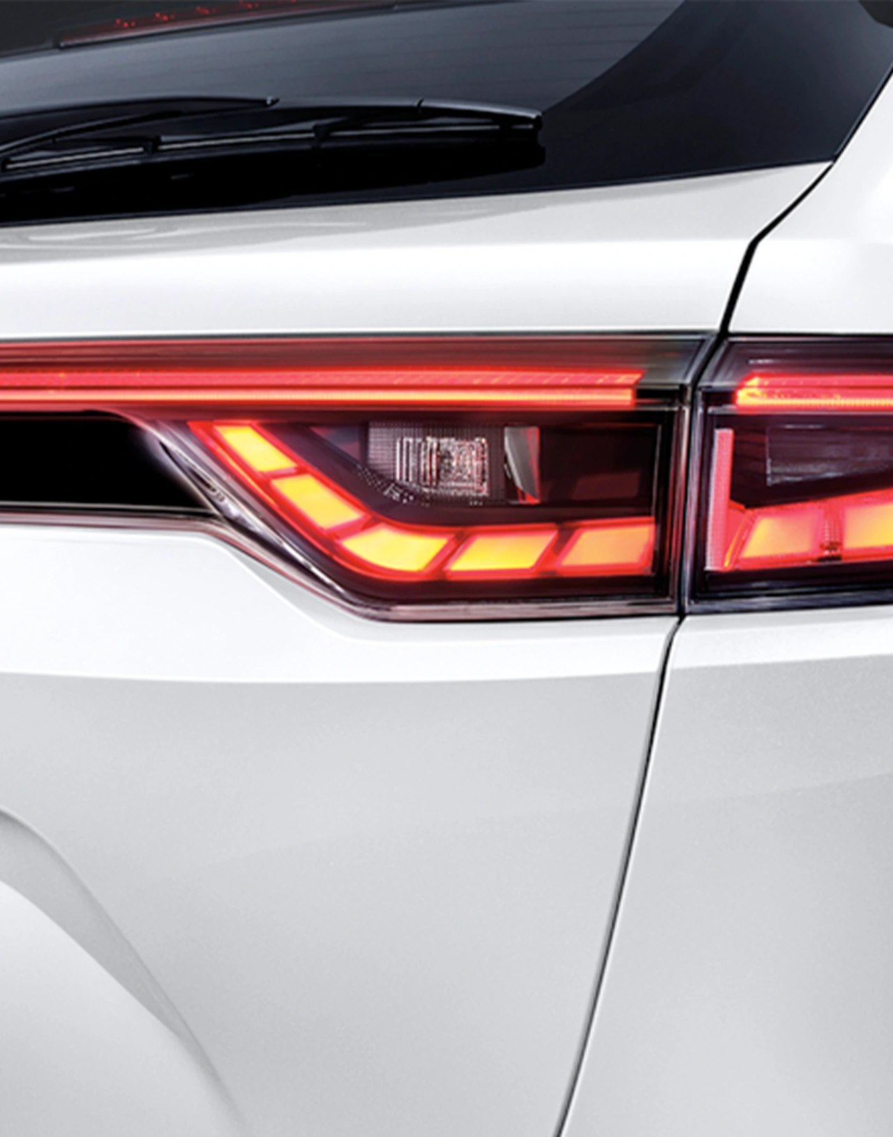 Задняя фара белого Honda Ens1, стильный дизайн и современная подсветка, доступна в Кишиневе, Молдова